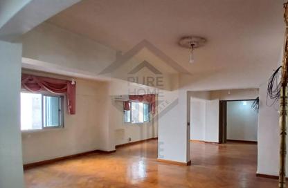 Apartment - 5 Bedrooms - 3 Bathrooms for sale in Al Geish Road - Laurent - Hay Sharq - Alexandria