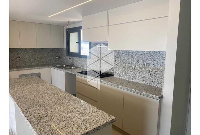 8592212 - Property Image 2