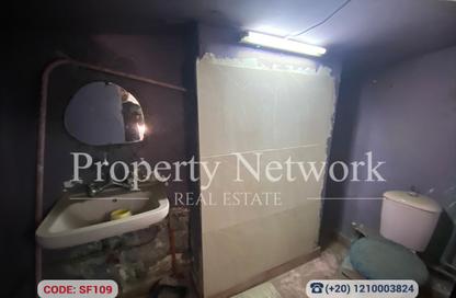 Shop - Studio - 1 Bathroom for sale in Misr Helwan Agriculture Road - Maadi - Hay El Maadi - Cairo