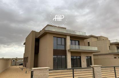 Villa - 4 Bedrooms - 6 Bathrooms for sale in The Estates - Sheikh Zayed Compounds - Sheikh Zayed City - Giza