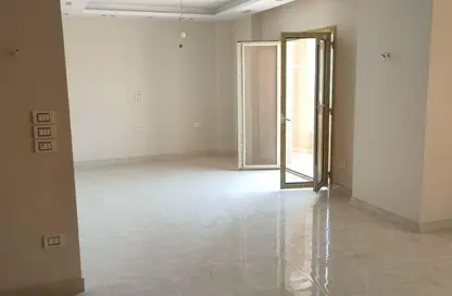 شقة - 3 غرف نوم - 2 حمامات للايجار في اللوتس الشمالي - حى اللوتس - مدينة القاهرة الجديدة - القاهرة