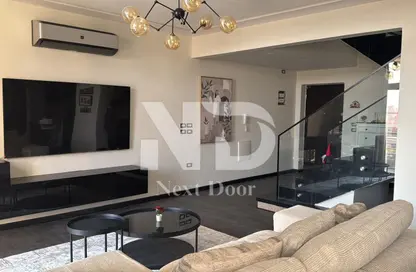 Penthouse - 3 Bedrooms - 4 Bathrooms for sale in Granda - 5th District - Shorouk City - Cairo