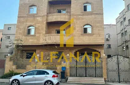 Apartment - 4 Bedrooms - 2 Bathrooms for sale in Mohamed Naguib Axis - Abou El Houl - New Cairo City - Cairo