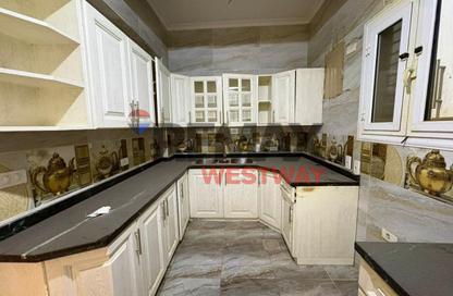 Townhouse - 5 - 4 for sale in Palm Hills WoodVille - Al Wahat Road - 6 October City - Giza