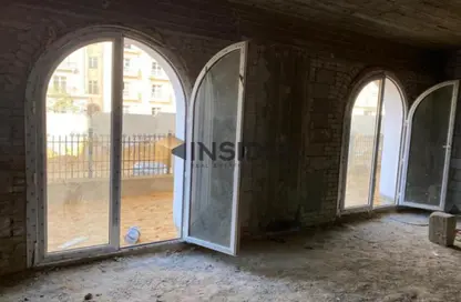 Apartment - 3 Bedrooms - 3 Bathrooms for sale in Hyde Park - New Cairo City - Cairo