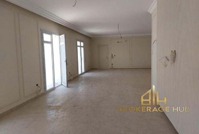 8572334 - Property Image 2