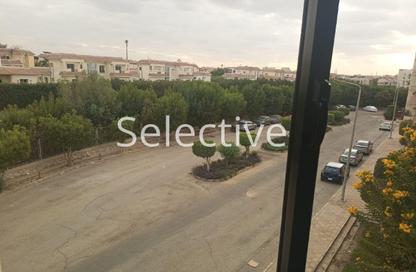 شقة - 3 غرف نوم - 2 حمامات للبيع في وادي الربيع - الحي الثالث غرب - مدينة الشروق - القاهرة