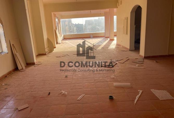 73493740 - Property Main Image