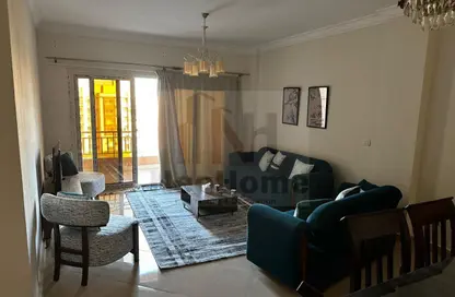 شقة - 3 غرف نوم - 2 حمامات للايجار في مدينة وصال - كمبوندات الشروق - مدينة الشروق - القاهرة