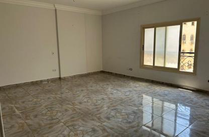 Apartment - 3 Bedrooms - 2 Bathrooms for rent in The 1st Settlement - New Cairo City - Cairo Apartment - 3 Bedrooms - 2 Bathrooms for rent in The 1st Settlement - New Cairo City - Cairo
