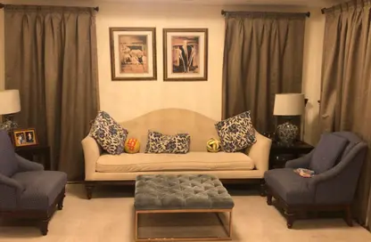 فيلا - 4 غرف نوم - 4 حمامات للايجار في سيليستا هيلز - اب تاون كايرو - المقطم - القاهرة