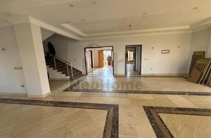 Apartment - 5 Bedrooms - 5 Bathrooms for sale in Wesal City - El Shorouk Compounds - Shorouk City - Cairo
