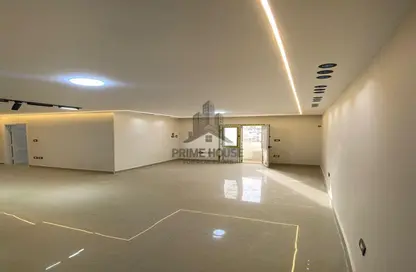 Apartment - 2 Bedrooms - 1 Bathroom for sale in Latin Quarter - Raml Station - Hay Wasat - Alexandria