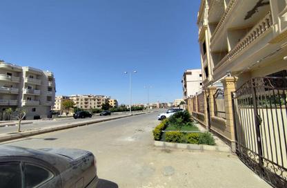 Apartment - 3 Bedrooms - 2 Bathrooms for sale in 3rd Neighborhood - 2nd Area - Shorouk City - Cairo