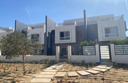 Townhouse - 5 Bedrooms - 5 Bathrooms for sale in Garden Residence - Hyde Park - New Cairo City - Cairo Townhouse - 5 Bedrooms - 5 Bathrooms for sale in Garden Residence - Hyde Park - New Cairo City - Cairo