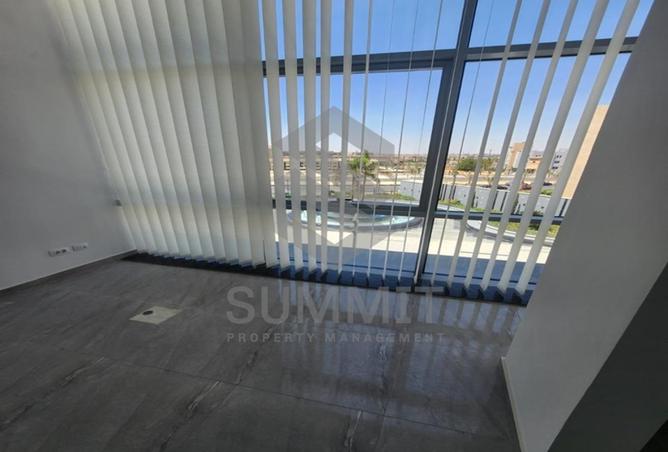 102057939 - Property Image 3