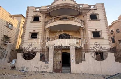 فيلا - 4 غرف نوم - 3 حمامات للبيع في 90 افينيو - المستثمرين الجنوبية - مدينة القاهرة الجديدة - القاهرة
