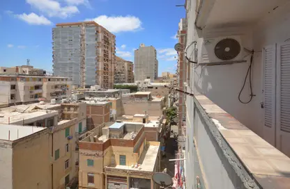 شقة - 2 غرف نوم - 1 حمام للبيع في كامب شيزار - حي وسط - الاسكندرية