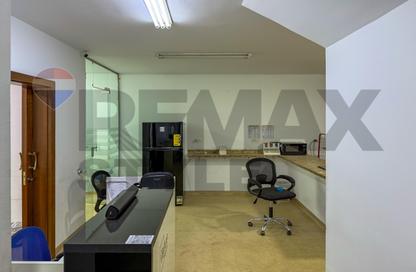 Office Space - 6 Bedrooms - 4 Bathrooms for rent in 7th Sector - Zahraa El Maadi - Hay El Maadi - Cairo