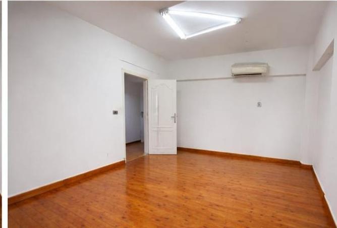 56255198 - Property Main Image