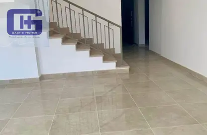 شقة - 3 غرف نوم - 3 حمامات للايجار في مون ريزيدنس - فيفث سكوير - التجمع الخامس - مدينة القاهرة الجديدة - القاهرة