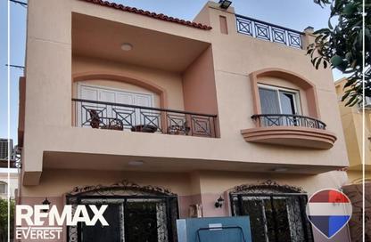 Townhouse - 4 Bedrooms - 3 Bathrooms for rent in Hadayek Al Mohandessin - 4th District - Sheikh Zayed City - Giza