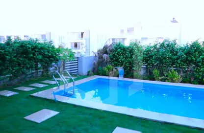 منزل مزدوج - 4 غرف نوم - 5 حمامات للايجار في جولز - طريق مصر اسكندرية الصحراوي - مدينة 6 أكتوبر - الجيزة