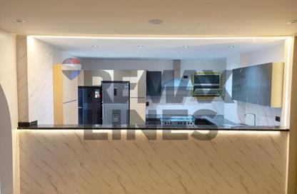 Apartment - 4 - 3 for sale in 4th Neighborhood - 4th District West - Shorouk City - Cairo