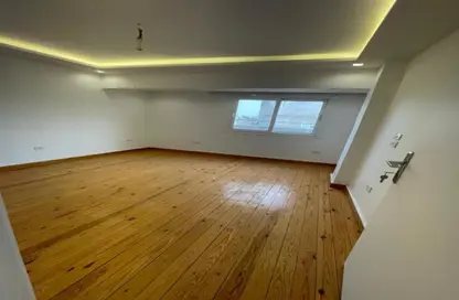 شقة - 4 غرف نوم - 3 حمامات للبيع في شارع 231 - دجلة - حي المعادي - القاهرة