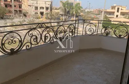 شقة - 3 غرف نوم - 2 حمامات للبيع في لافيدا البستان - محور 26 يوليو - مدينة 6 أكتوبر - الجيزة