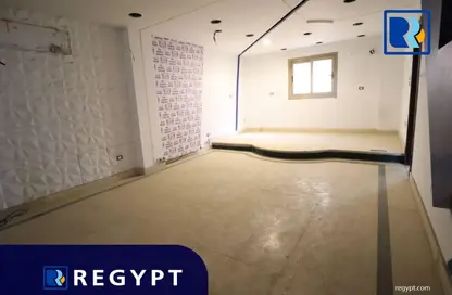 Office Space - 3 Bedrooms - 2 Bathrooms for rent in Al Laselky St. - El Laselky - New Maadi - Hay El Maadi - Cairo