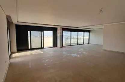 Penthouse - 4 Bedrooms - 5 Bathrooms for sale in Zed Towers - Sheikh Zayed Compounds - Sheikh Zayed City - Giza