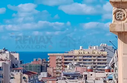 شقة - 2 غرف نوم - 1 حمام للبيع في زيزينيا - حي شرق - الاسكندرية