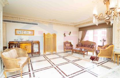 Apartment - 5 Bedrooms - 5 Bathrooms for sale in Smouha - Hay Sharq - Alexandria
