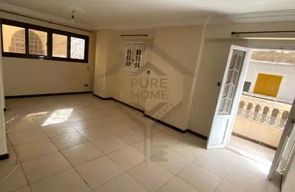 شقة - 3 غرف نوم - 2 حمامات للايجار في شارع مسجد الهدايه - سابا باشا - حي شرق - الاسكندرية