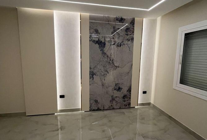 70107928 - Property Image 3