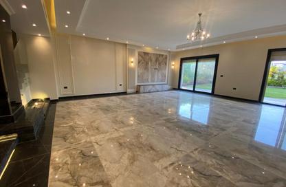 Villa - 4 - 6 for sale in Azzar - 5th Settlement Compounds - The 5th Settlement - New Cairo City - Cairo