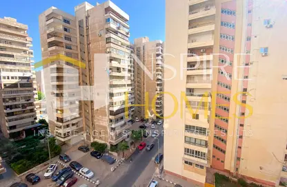 Apartment - 3 Bedrooms - 1 Bathroom for sale in Mustafa Kamel - Hay Sharq - Alexandria