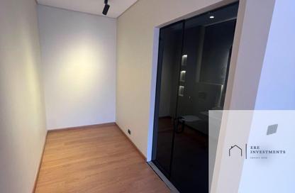 Apartment - 3 Bedrooms - 2 Bathrooms for sale in Eastown - 5th Settlement Compounds - The 5th Settlement - New Cairo City - Cairo