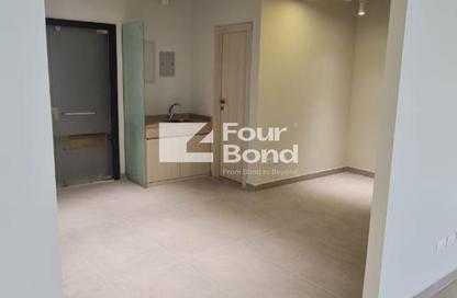 Office Space - Studio - 2 Bathrooms for rent in Hyde Park Business District Mall - South Teseen St. - The 5th Settlement - New Cairo City - Cairo
