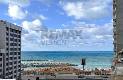 شقة - 3 غرف نوم - 2 حمامات للبيع في طريق الجيش - لوران - حي شرق - الاسكندرية