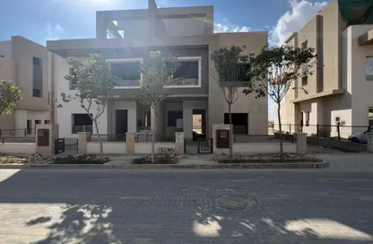 Villa - 3 Bedrooms - 3 Bathrooms for sale in New Giza - Cairo Alexandria Desert Road - 6 October City - Giza