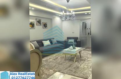 شقة - 3 غرف نوم - 1 حمام للايجار في شارع ابو قير - سبورتنج - حي شرق - الاسكندرية