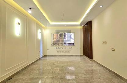 Apartment - 3 - 2 for sale in Taj City - 5th Settlement Compounds - The 5th Settlement - New Cairo City - Cairo