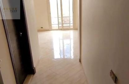Apartment - 3 Bedrooms - 3 Bathrooms for rent in Green 3 - 2nd District - Sheikh Zayed City - Giza