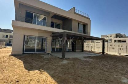 Villa - 5 - 5 for sale in Palm Hills New Cairo - 5th Settlement Compounds - The 5th Settlement - New Cairo City - Cairo
