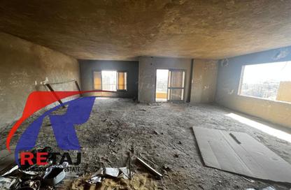 Apartment - 3 Bedrooms - 3 Bathrooms for sale in Fareek Awal Ali Amer St. - 6th Zone - Nasr City - Cairo