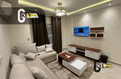 شقة - 2 غرف نوم - 1 حمام للايجار في B12 - مدينتي - القاهرة