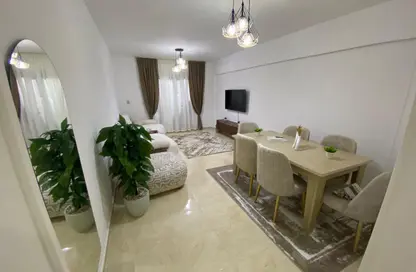 شقة - 2 غرف نوم - 1 حمام للايجار في B8 - مدينتي - القاهرة