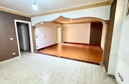 شقة - 2 غرف نوم - 2 حمامات للايجار في شارع الفتح - فلمنج - حي شرق - الاسكندرية